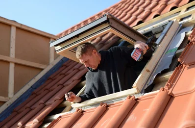 Pose de fenêtres de toit Velux à Couffoulens